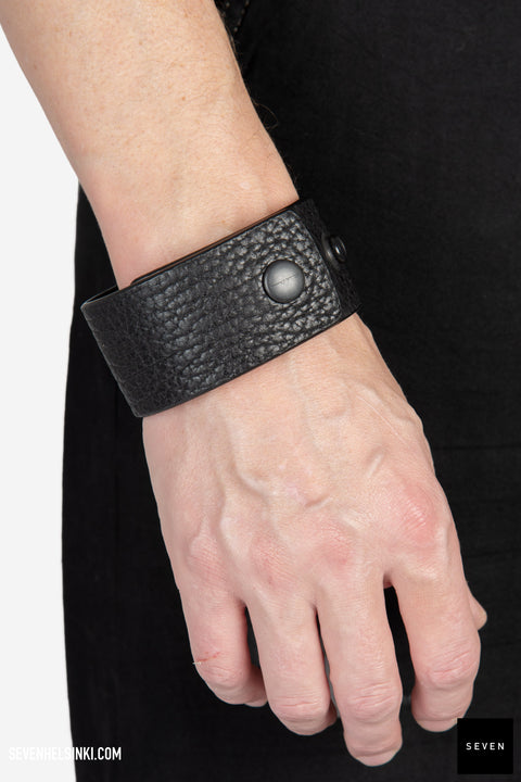 ANTHEM CUFF