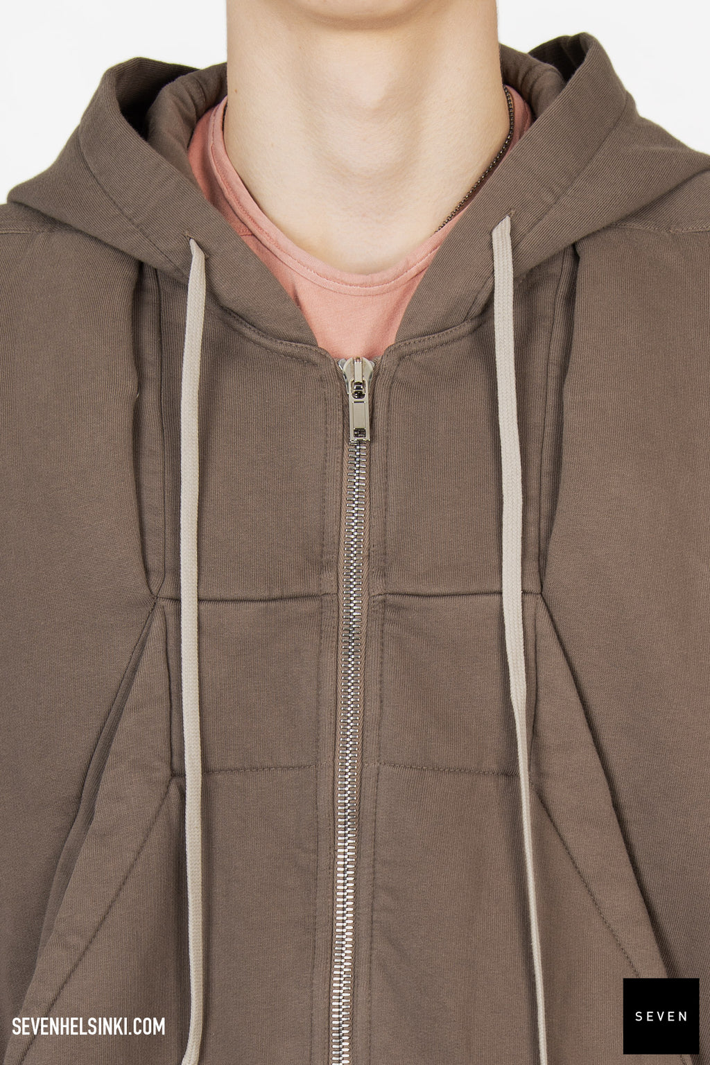 hoodie1_2_e47a4e75-c506-4931-