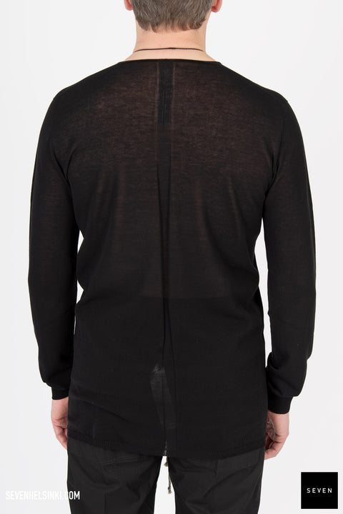 OVERSIZED DEEP V NECK