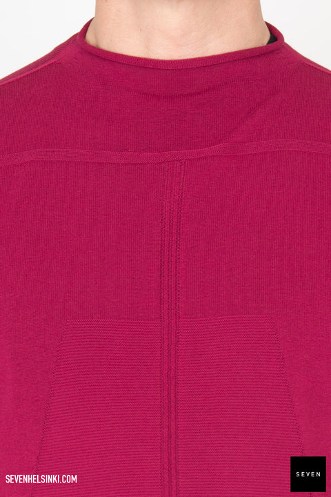 OVERSIZED GEO ROUND NECK