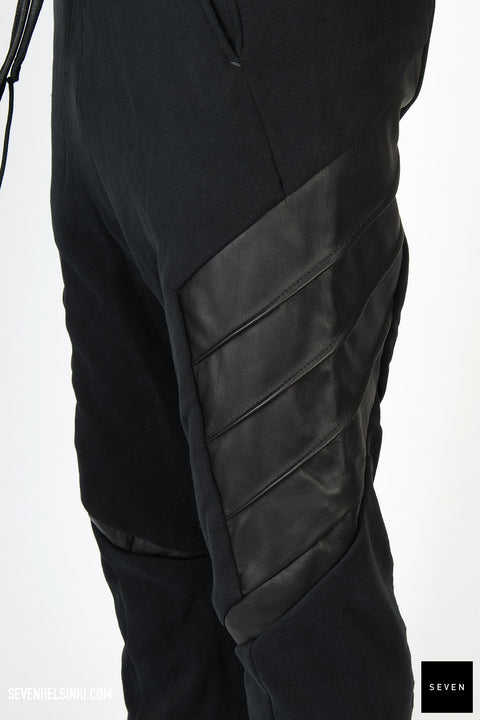 LEATHER DETAIL SWEATPANT