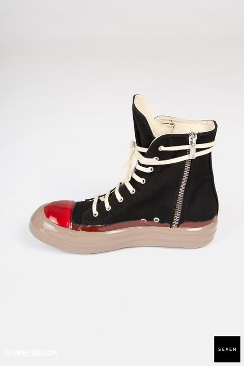 SNEAKS